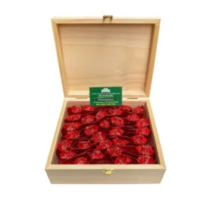 thiết kế sang trọng của bộ trà ô long thượng hạng tcx 03 300g