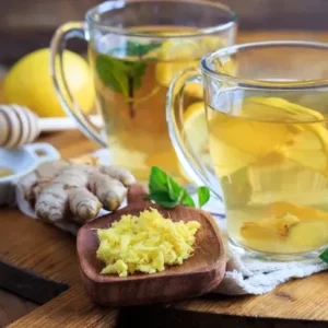 uống trà gừng buổi sáng trước khi đi bộ