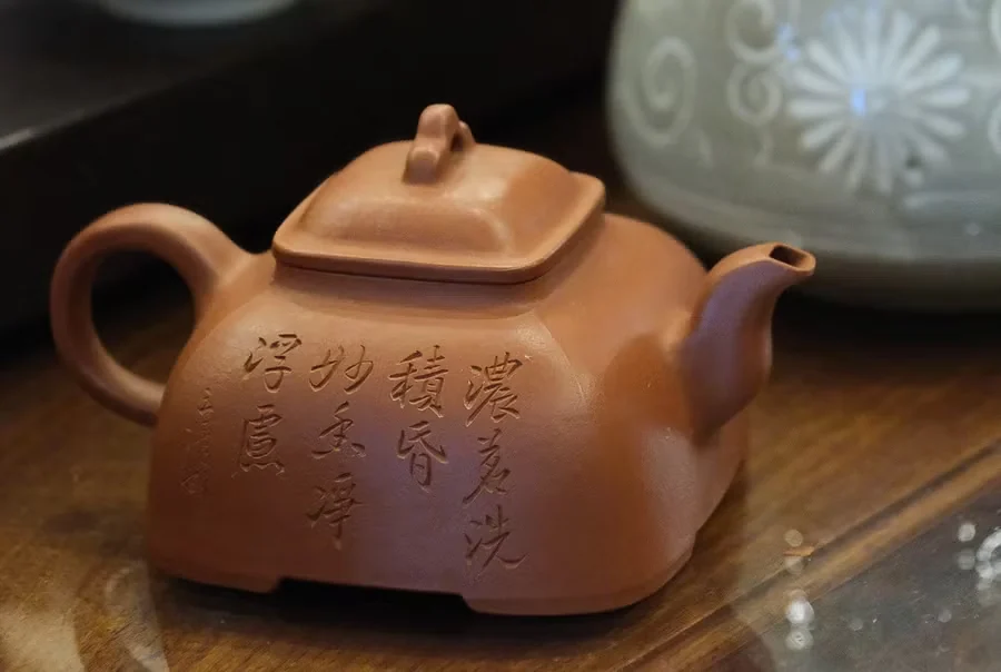 chọn ấm pha trà với ấm tử sa Hồ Lăng