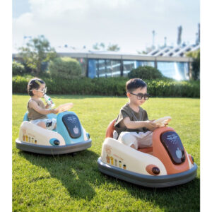 sản phẩm - Xe Ô Tô Điện Trẻ Em, Xe Máy Điện Cho Bé Xoay 360 Độ Có Điều Khiển Kèm Nhạc Và Đèn SMTTA086