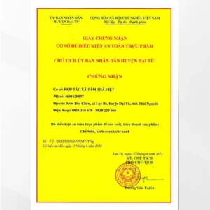 Set Trà Vạn Phúc nước trà xanh ánh vàng