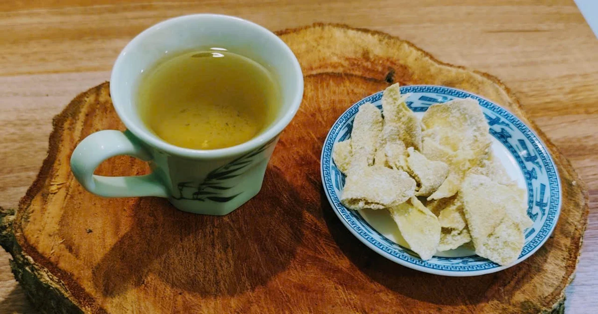 uống trà trên núi