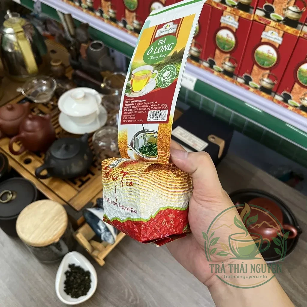 Chi tiết bao bì đóng gói khi mua trà olong 200g hút chân không