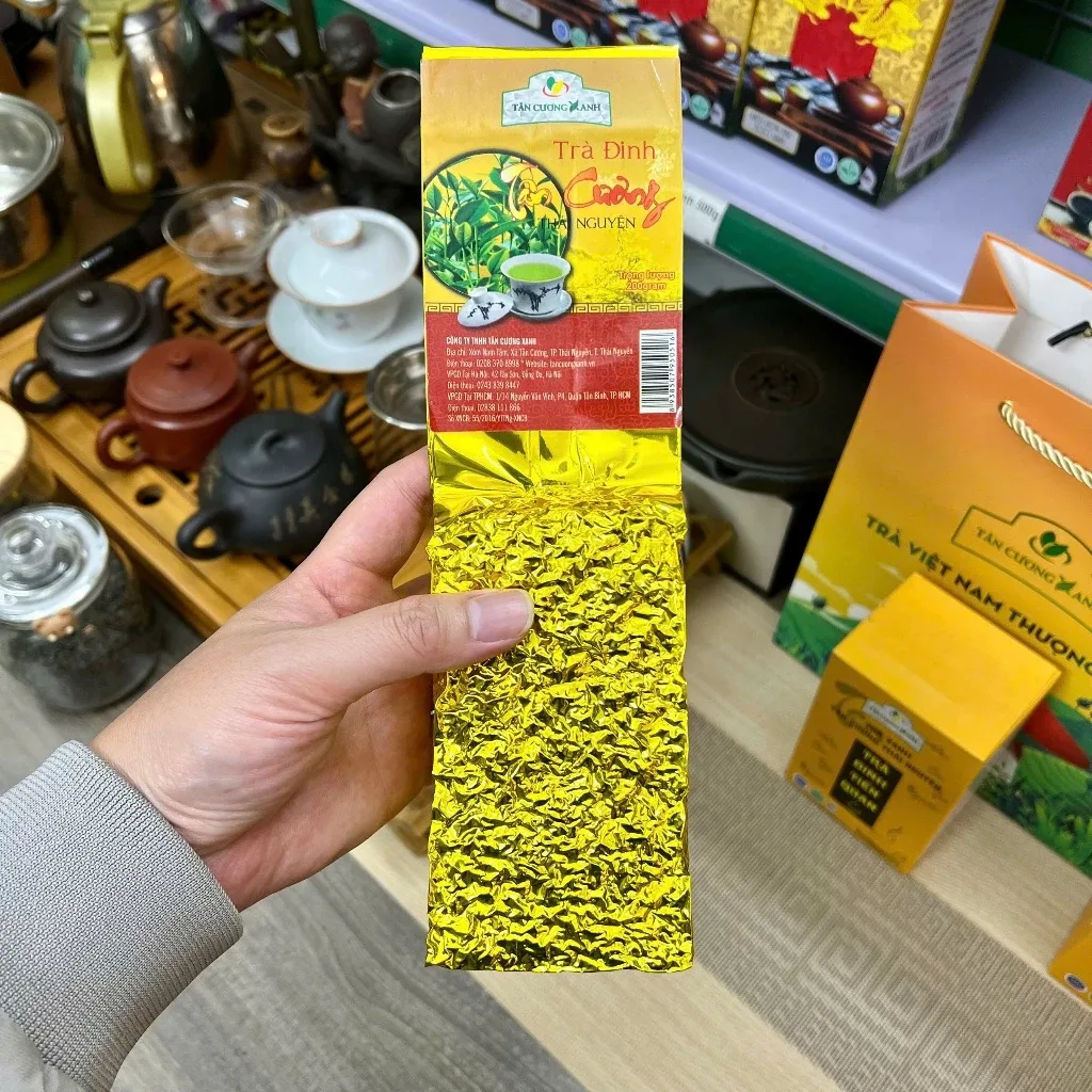 Chi tiết đóng gói quyết định giá trà đinh tiến quan 500g cao cấp